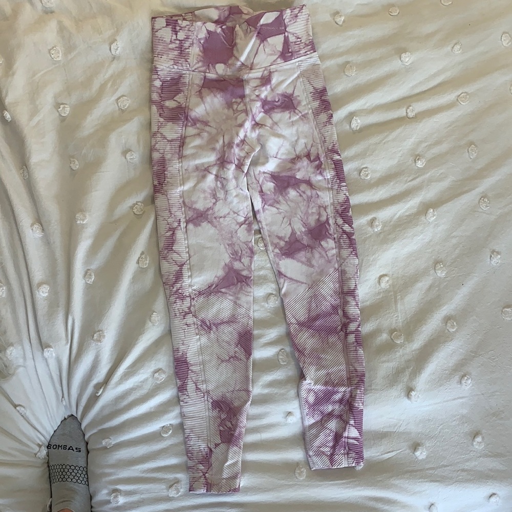 Purple tie dye leggings